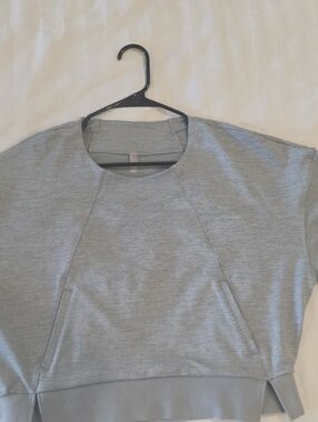 Free People Gray Crewneck Pullover Sweatshirt